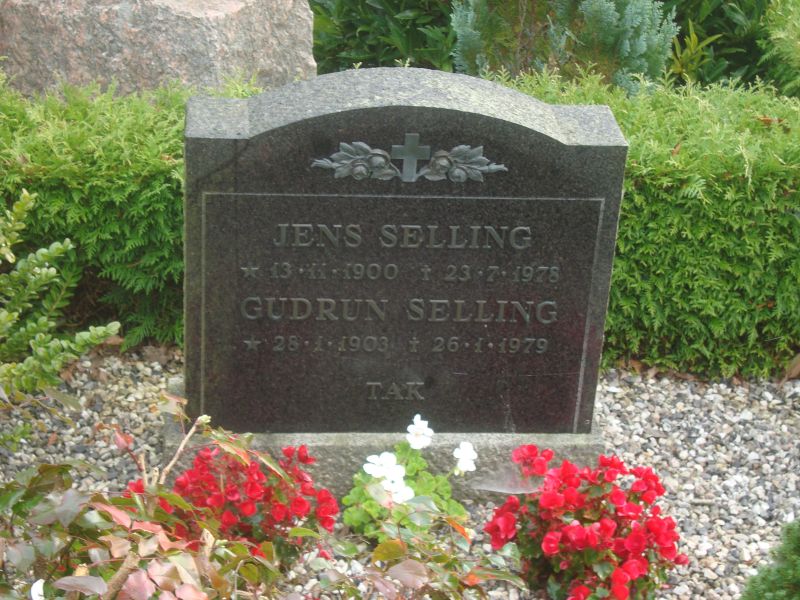 Gudrun Selling.JPG